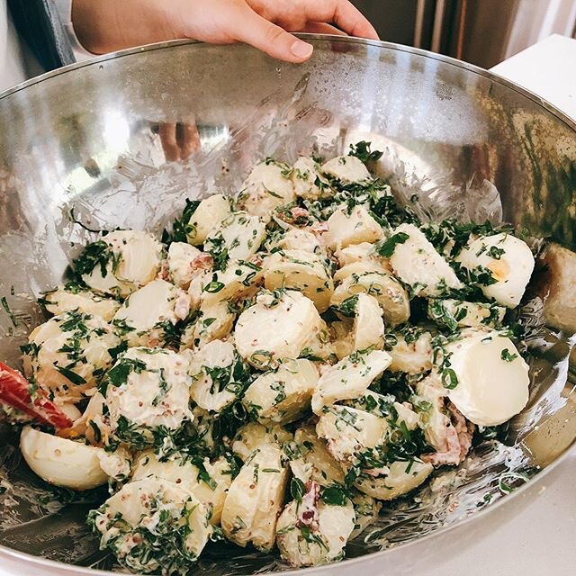 Do you have a potato salad recipe you can&rsquo;t go without? I found this recipe in &lsquo;Food for Family&rsquo; @guillaumebrahimi super tasty 😋 and complements a bbq 🍖 spread quite well. And it&rsquo;s a just a simple to make salad great for kid