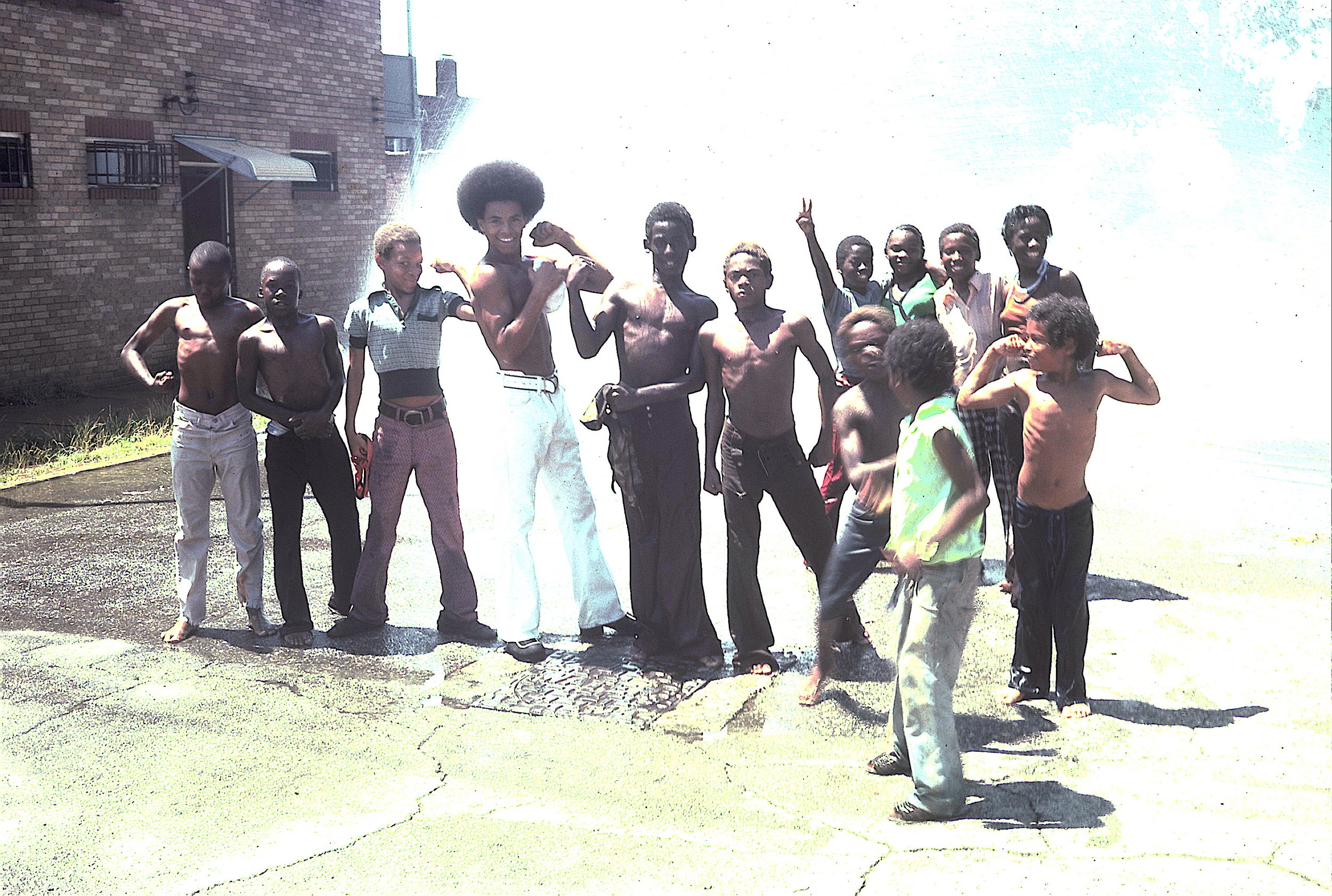 The Wall of Strength, 1976, St. Louis (source picture)