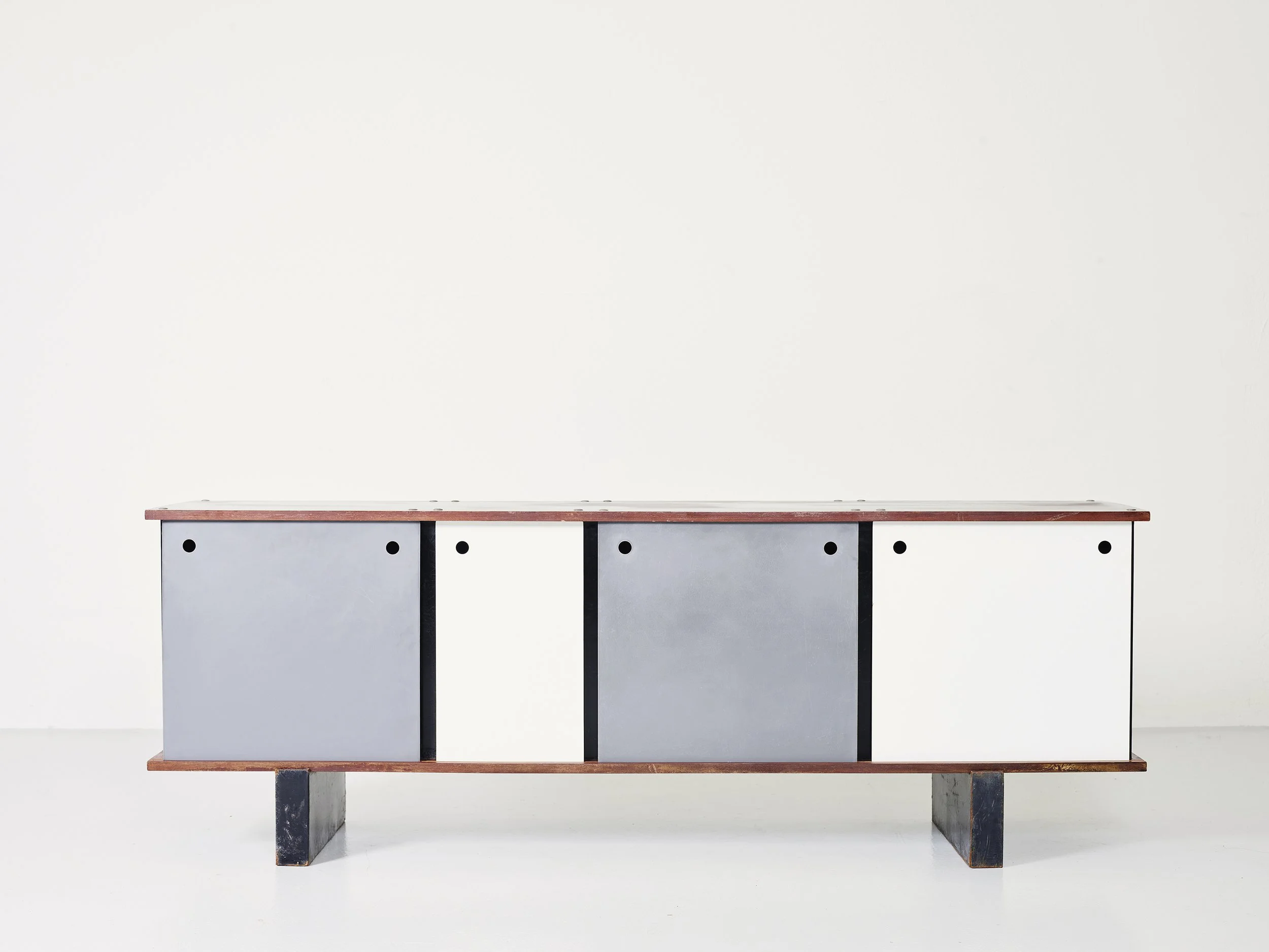 Sideboard 5-1.jpg
