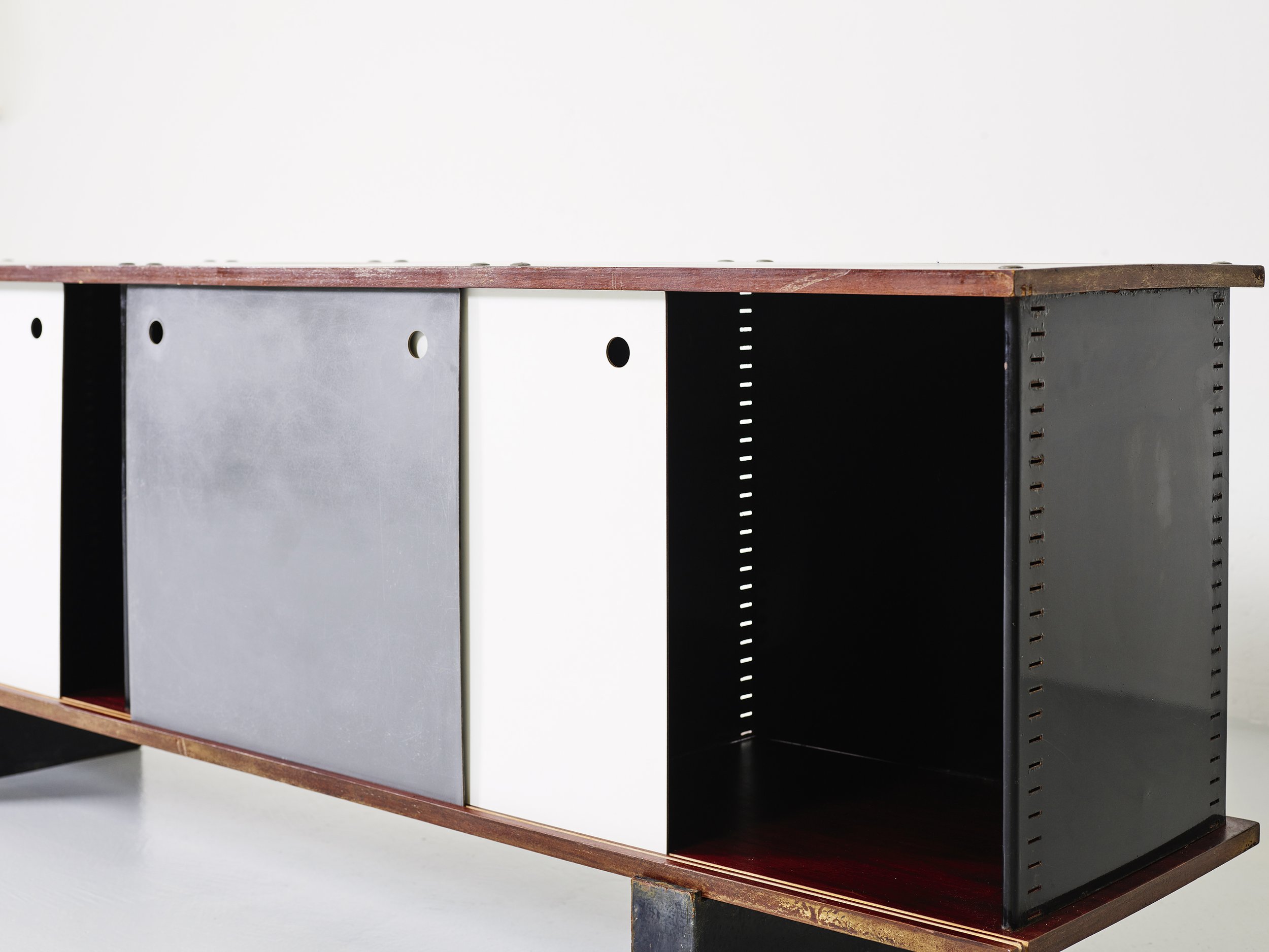 Sideboard 5-3.jpg