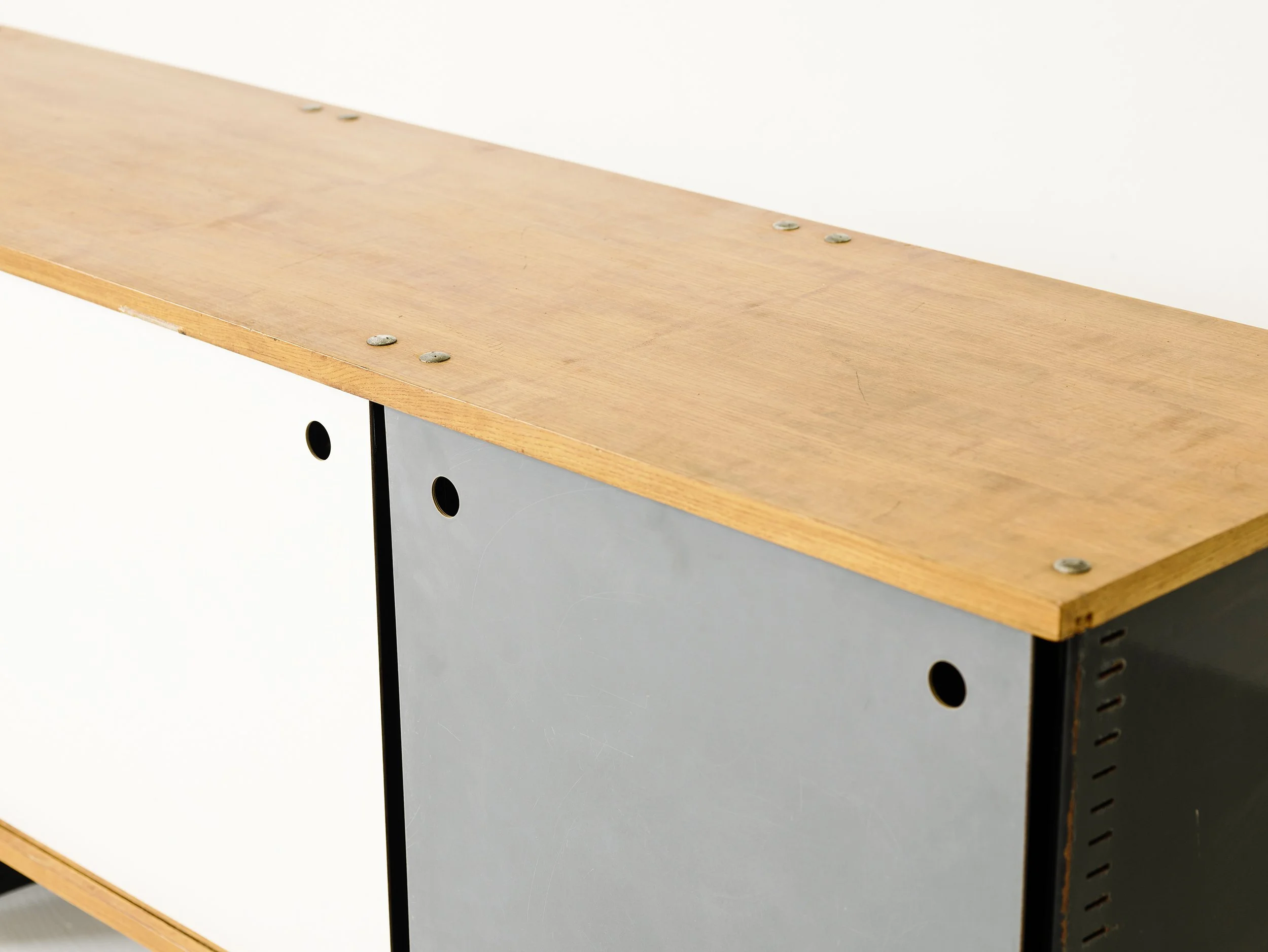 Sideboard 4-4.jpg