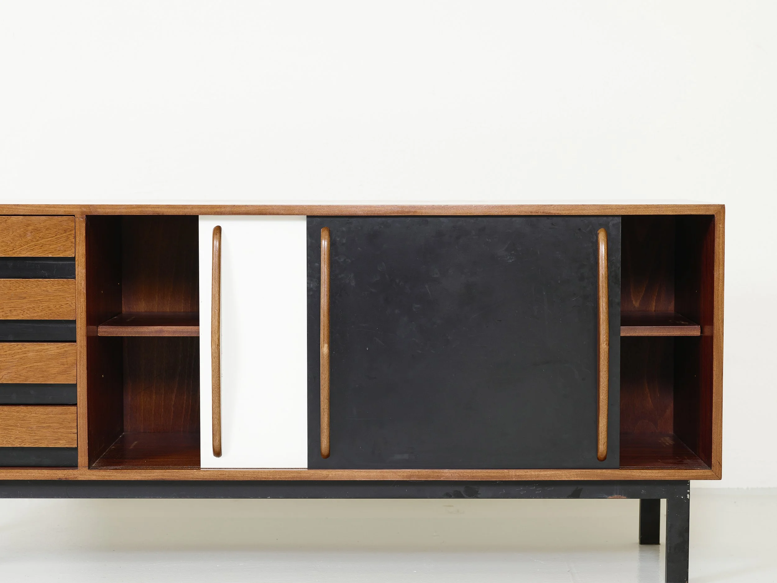 Sideboard 1-3.jpg