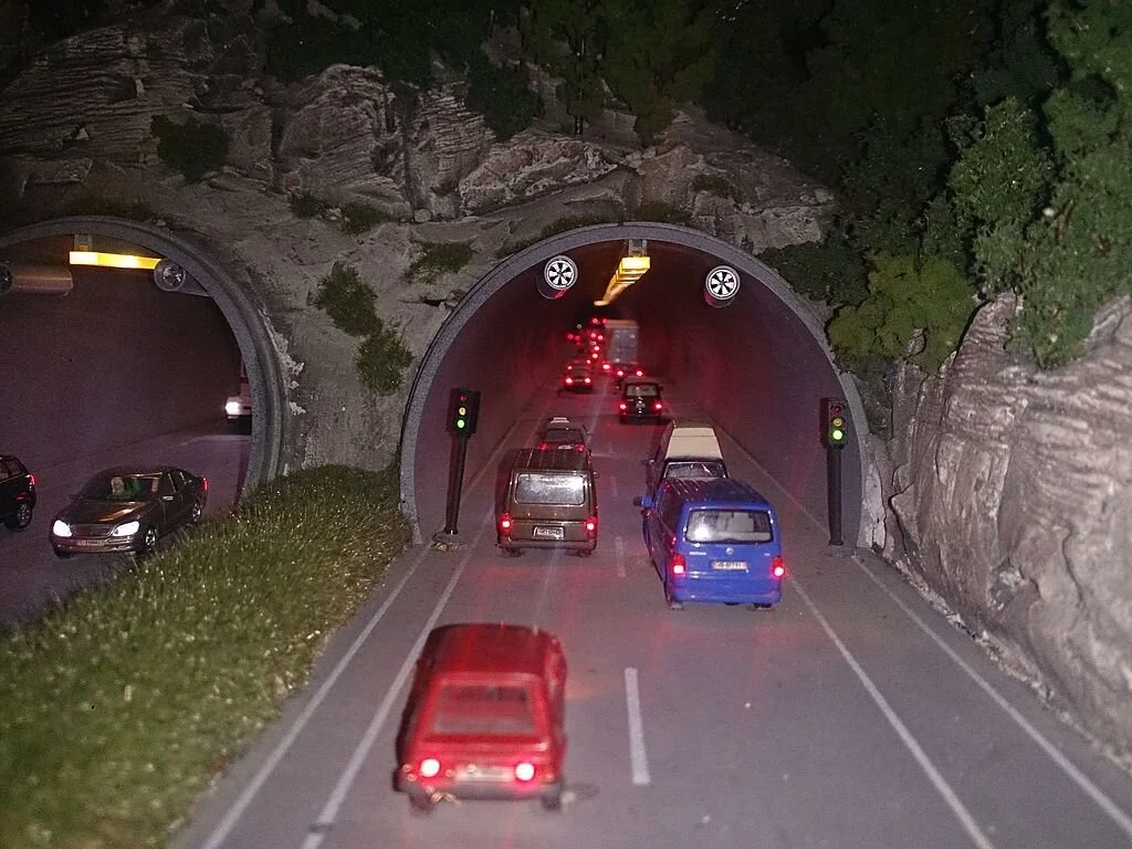 📷: BIliyasK https://commons.wikimedia.org/wiki/File:The_traffic_jam.jpg