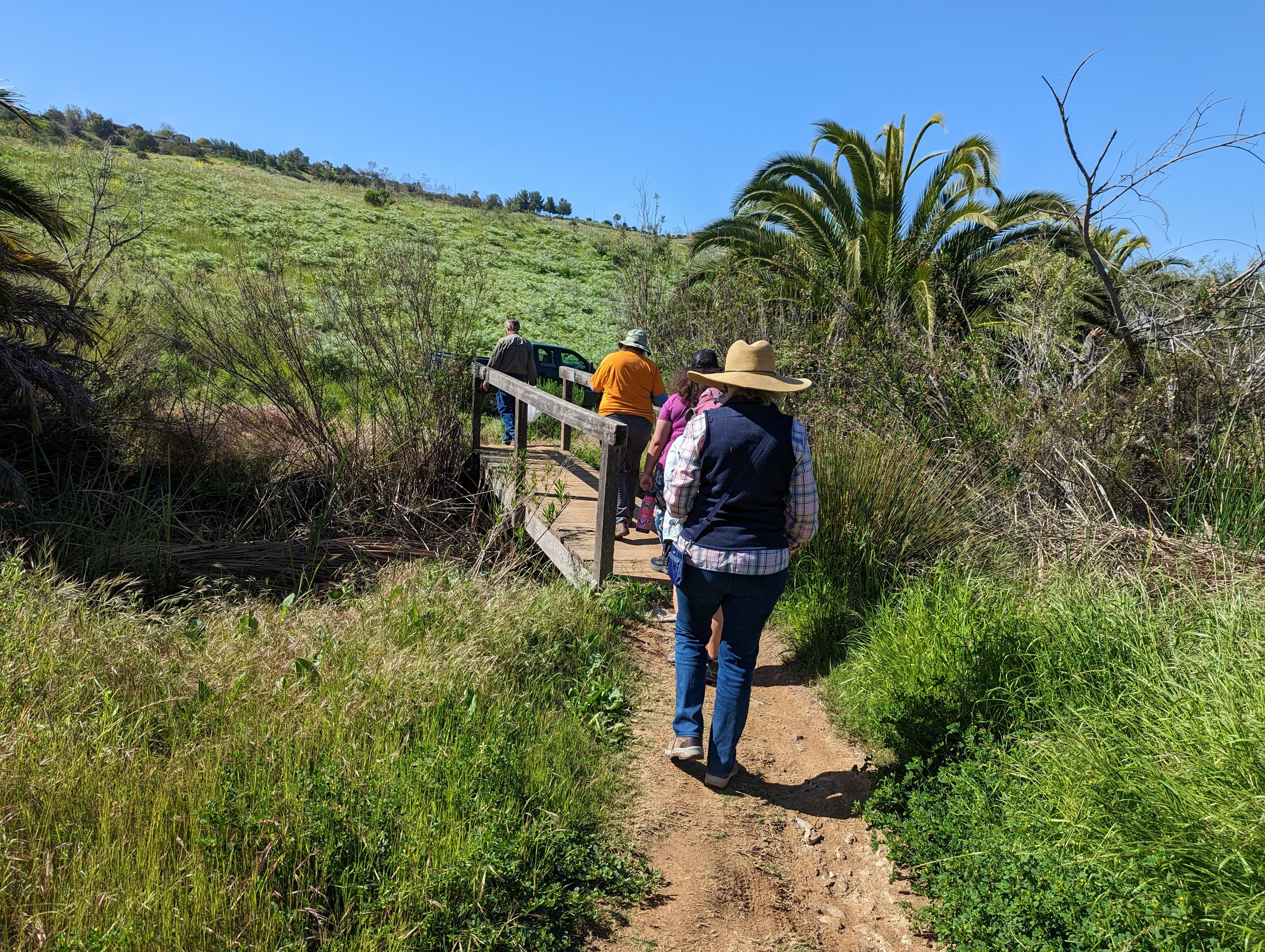 Arne leads a tour over the Lusardi Creek