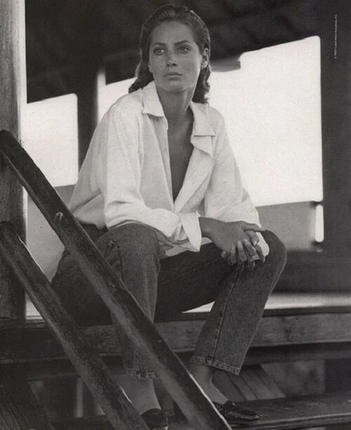 Here we have Christy Turlington presenting a convincing argument for embracing absolute basics.