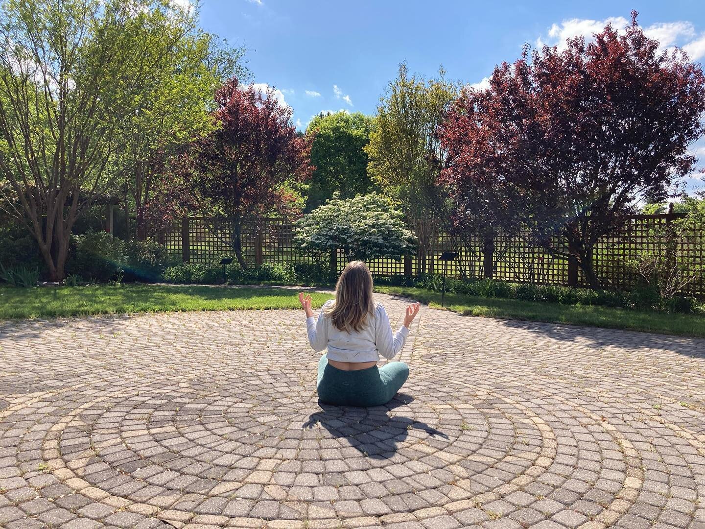 Sitting with the Sun and letting it radiate on you is one of the secret to life! It gives you energy, restores you, and heals. 

Had a beautiful special day with my goddess friends on some sacred land in VA, much needed to restore the soul. 🙌