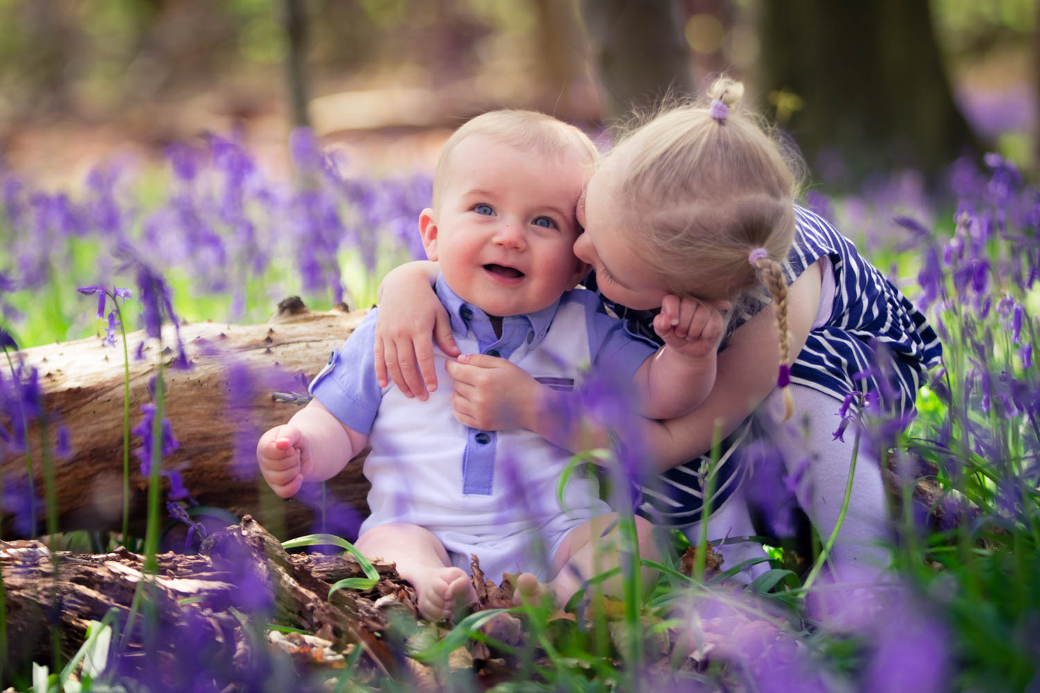 yorkshire-baby-child-family-photoshoot-photographer-roundhay-leeds-bluebells-spring