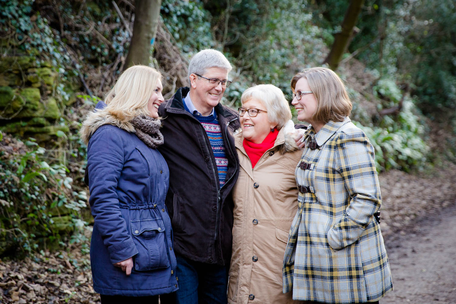 yorkshire-family-children-photoshoot-photographer-wetherby-winter  (7 of 21).jpg