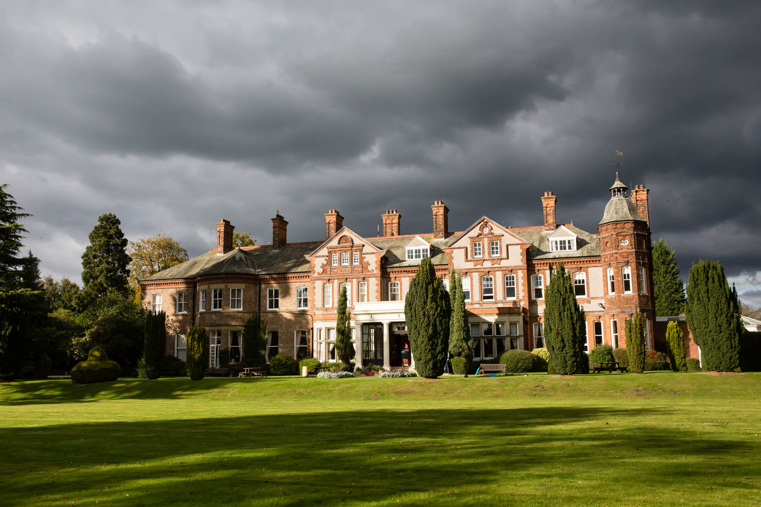 hawkhills-wedding-photography-easingwold-york