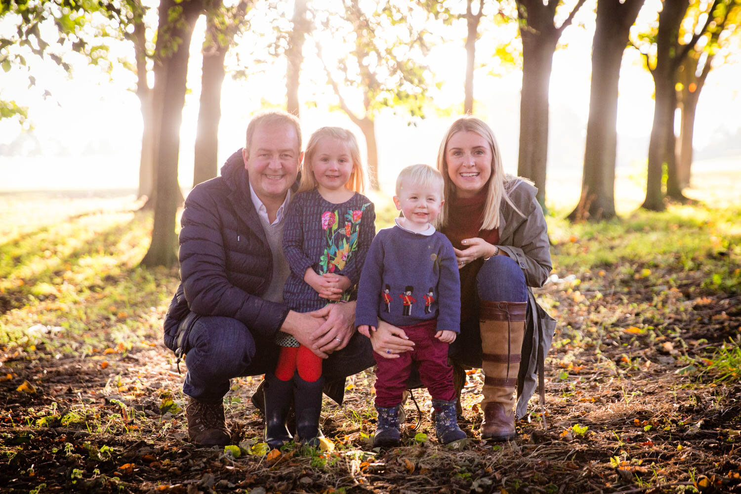 yorkshire-family-photoshoot-photographer-leeds-autumn-temple-new