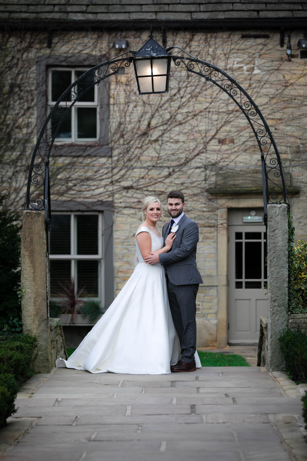 fleece-inn-wedding-photography-ripponden-halifax-west-yorkshire