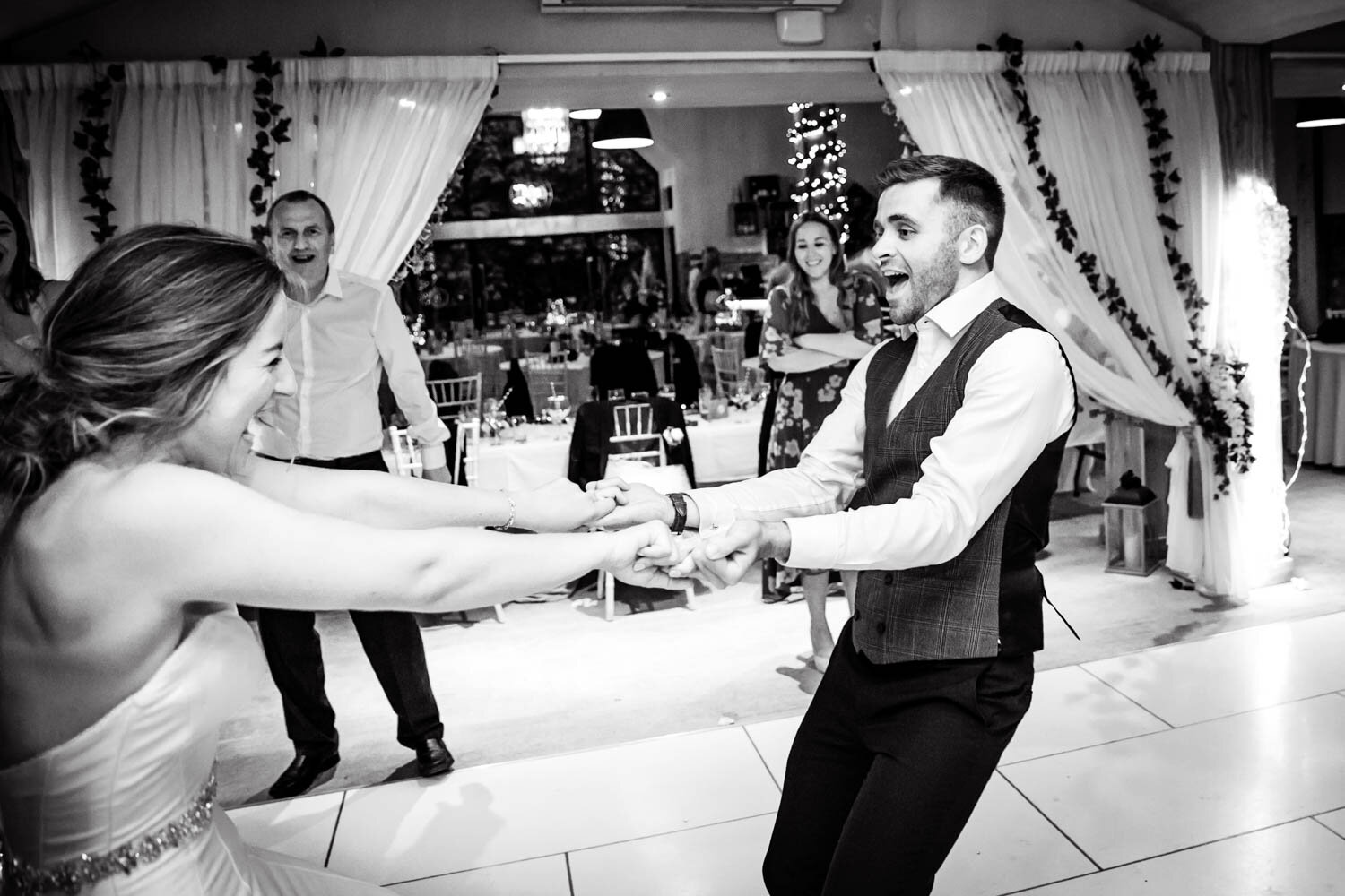 barn-willerby-hill-wedding-photography-wetherby-hull-east-yorksh