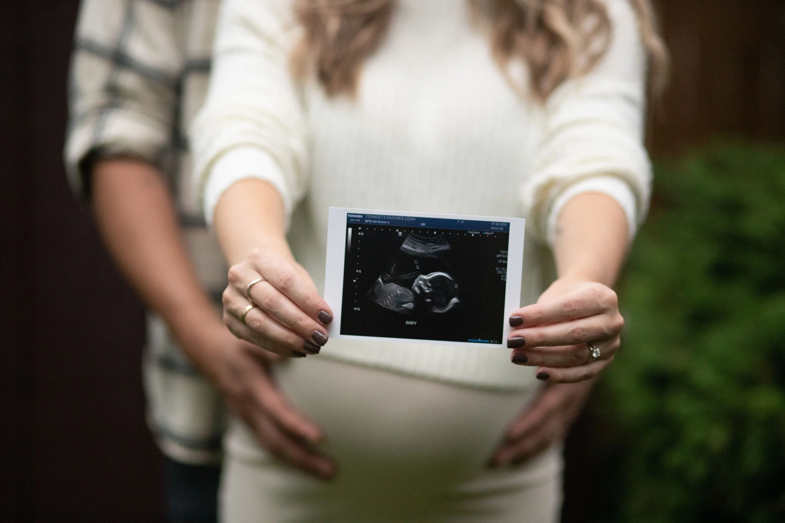 Leah&KennyMaternity-59.jpg