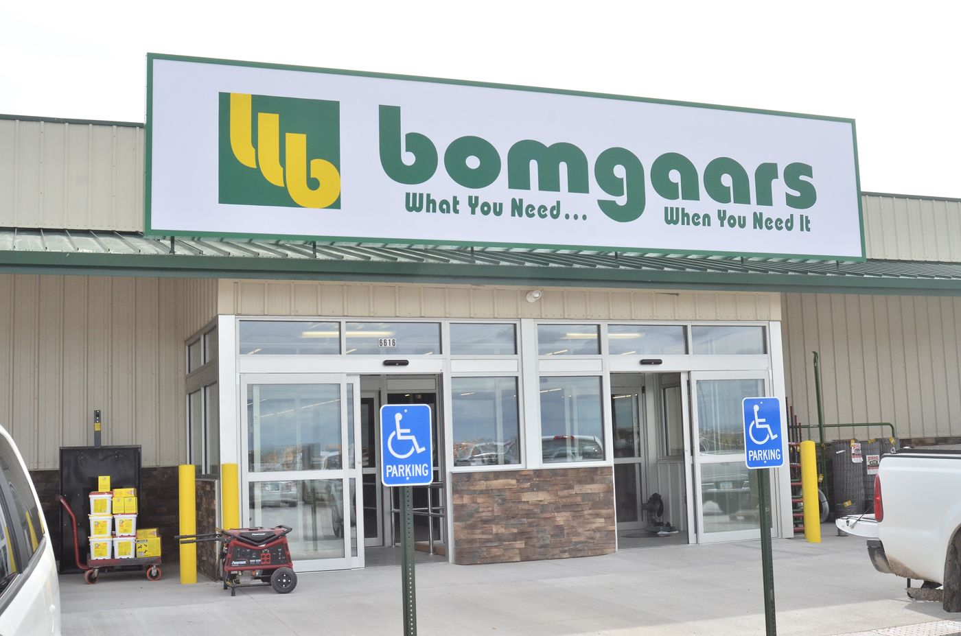 Bomgaars Supply