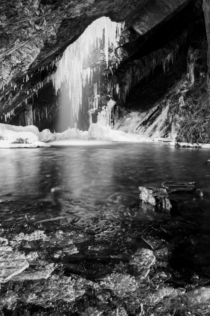 DonutFalls_December 22, 2012-15-rob-witt.jpg