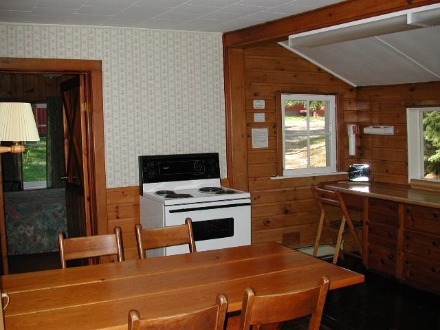 Cottage 5 Kitchen.jpg