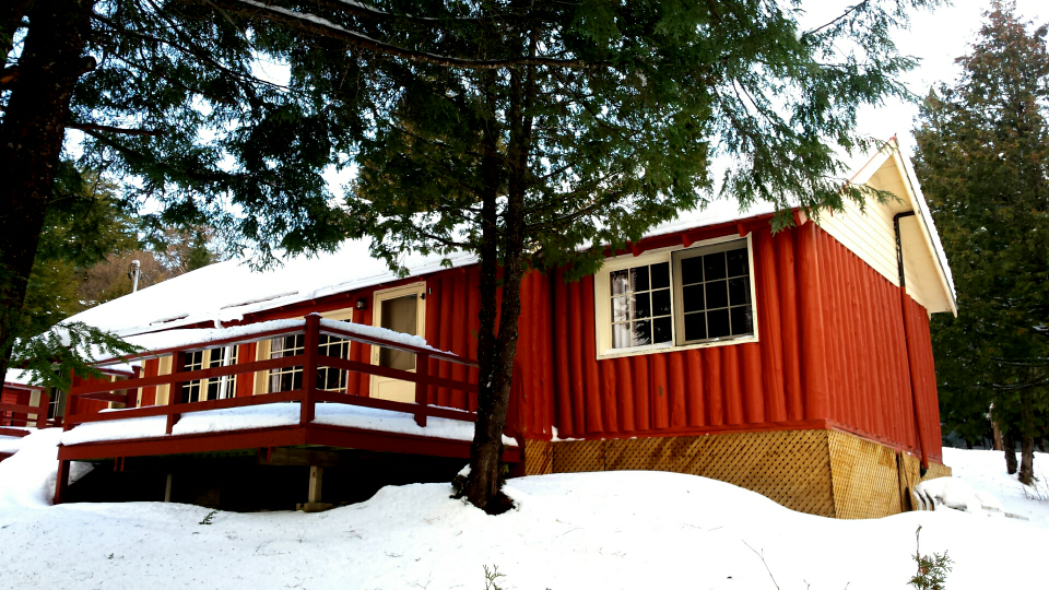 Iris Cottage (1) and The Lily Pad (2) Construction commenced in 1940