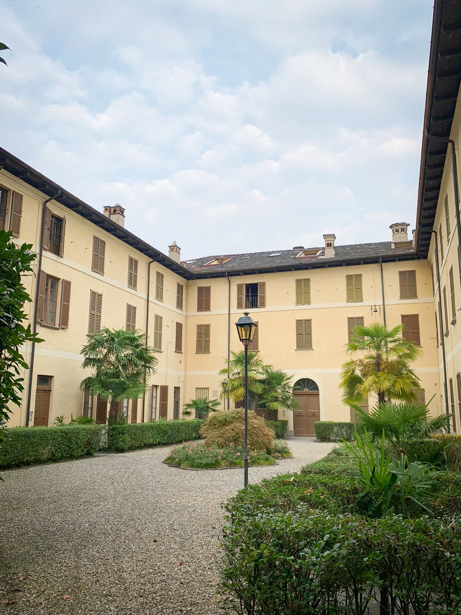 LakeComoVillaTrottiAirbnb