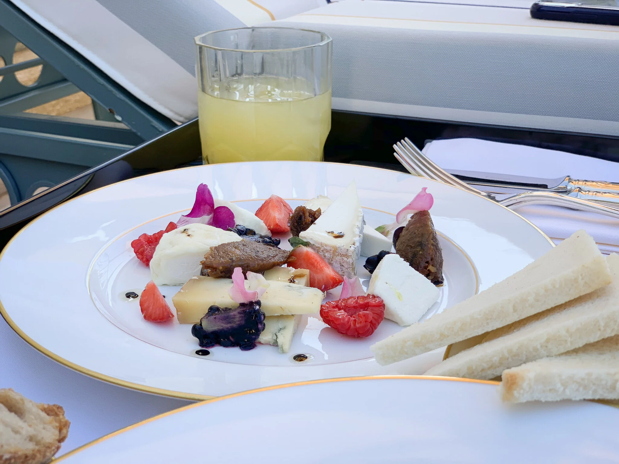 cheese-aix-en-provence.jpg