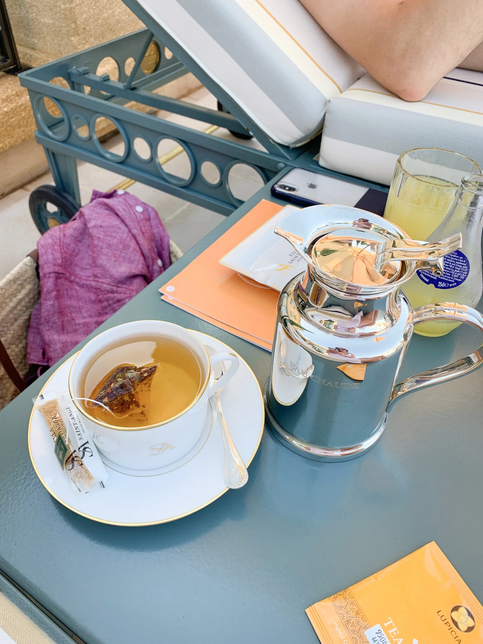 tea-in-aix-en-provence.jpg