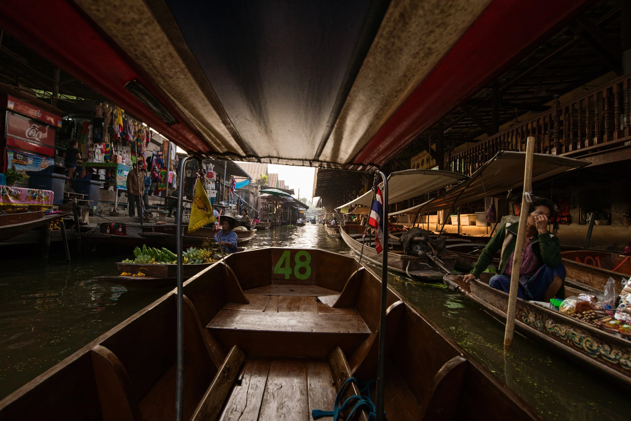 Floating market at Damnoen Saduak