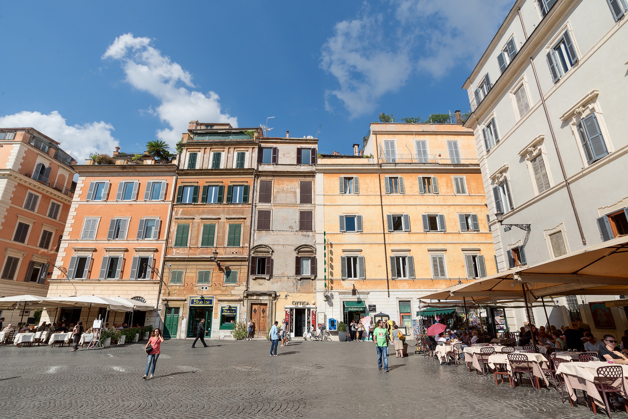 Piazza Santa Maria in Trastevere