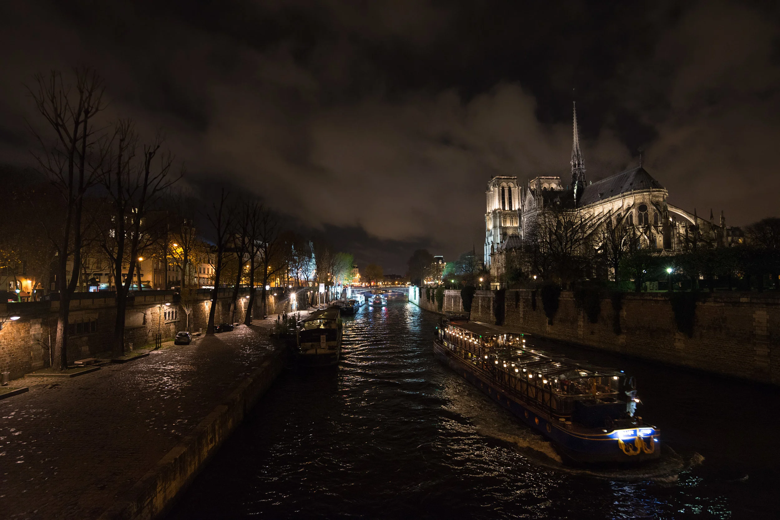 Notre Dame de Paris along the Seine