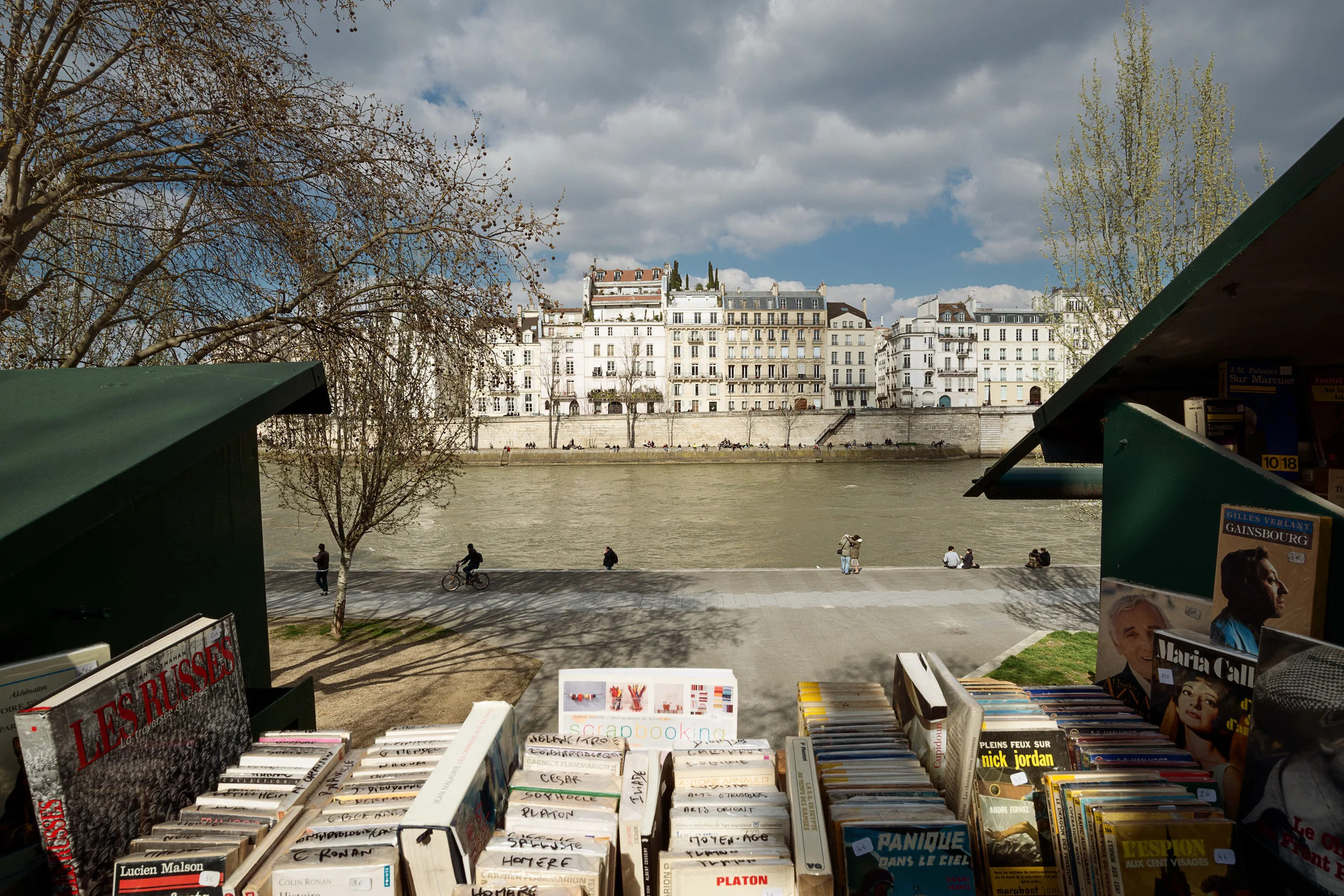 Île Saint-Louis along the Seine