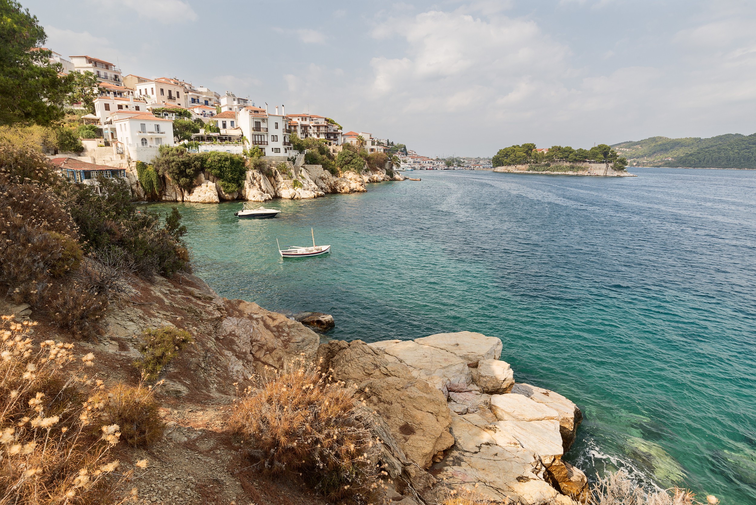 Skiathos, Plakes