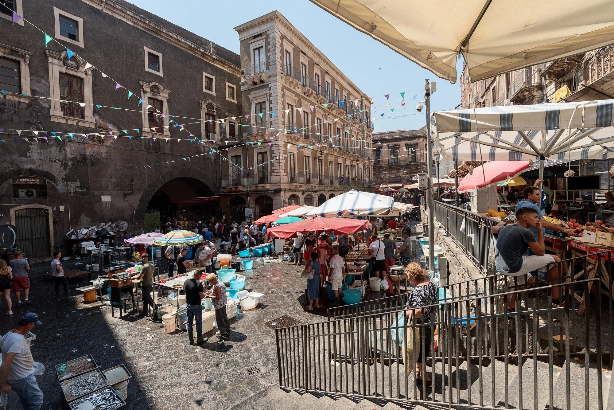D05_3448 Mercato Pesce Catania_tn.jpg