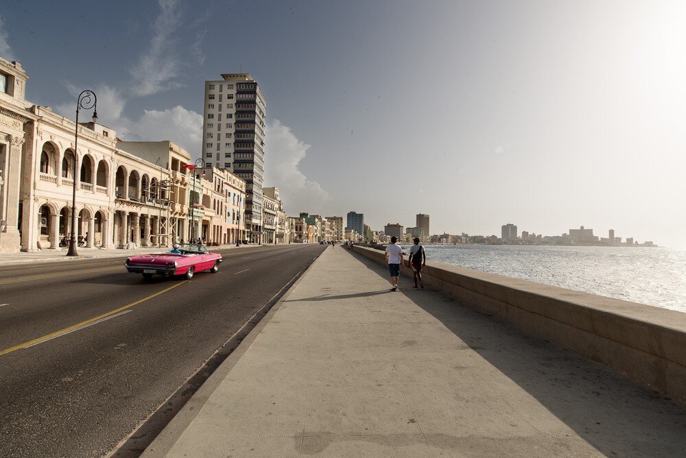 02 Havana Malecon_tn.jpg