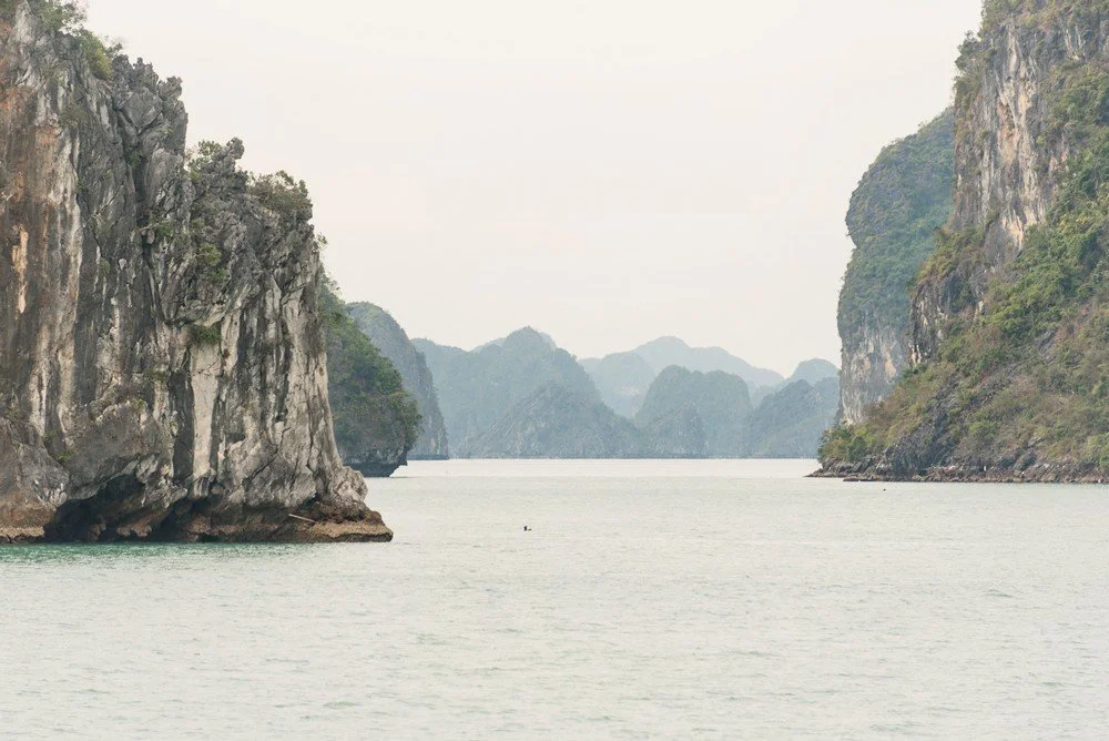 D22_5848 Halong Bay_cm.jpg