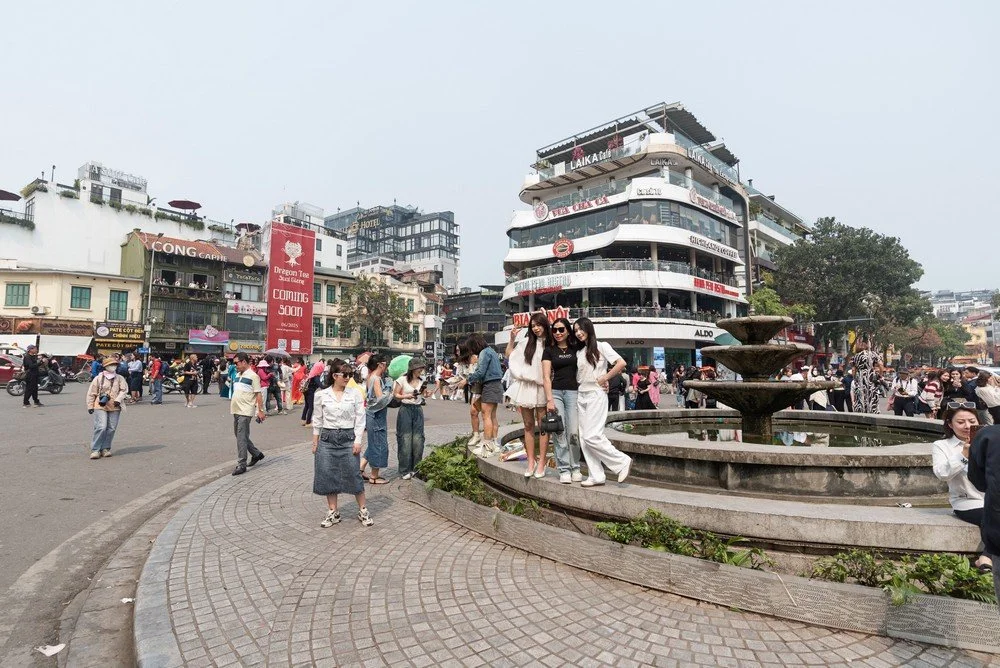 D23_0714 Hanoi_cm.jpg