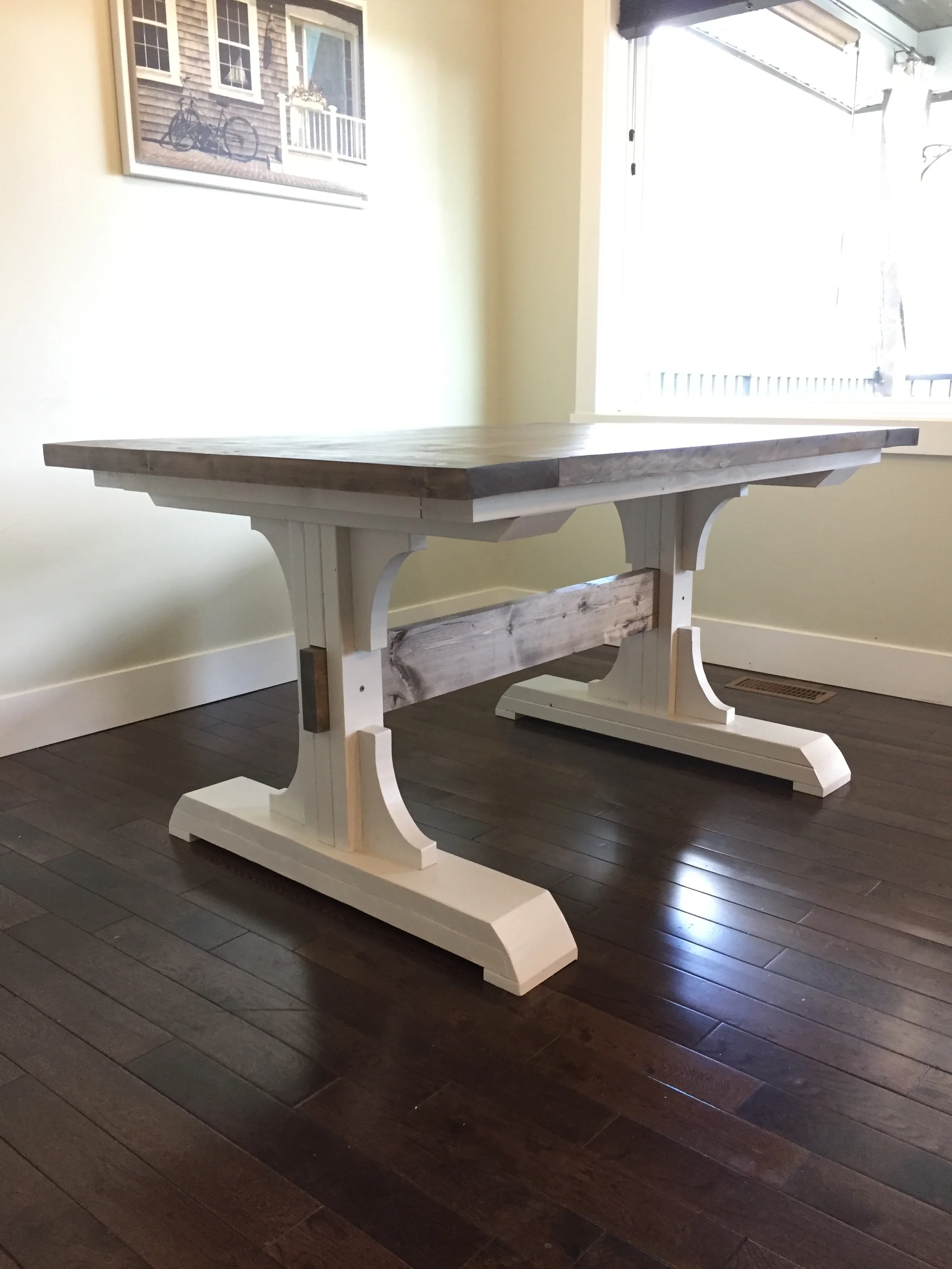 Trestle Table with Curved Brackets