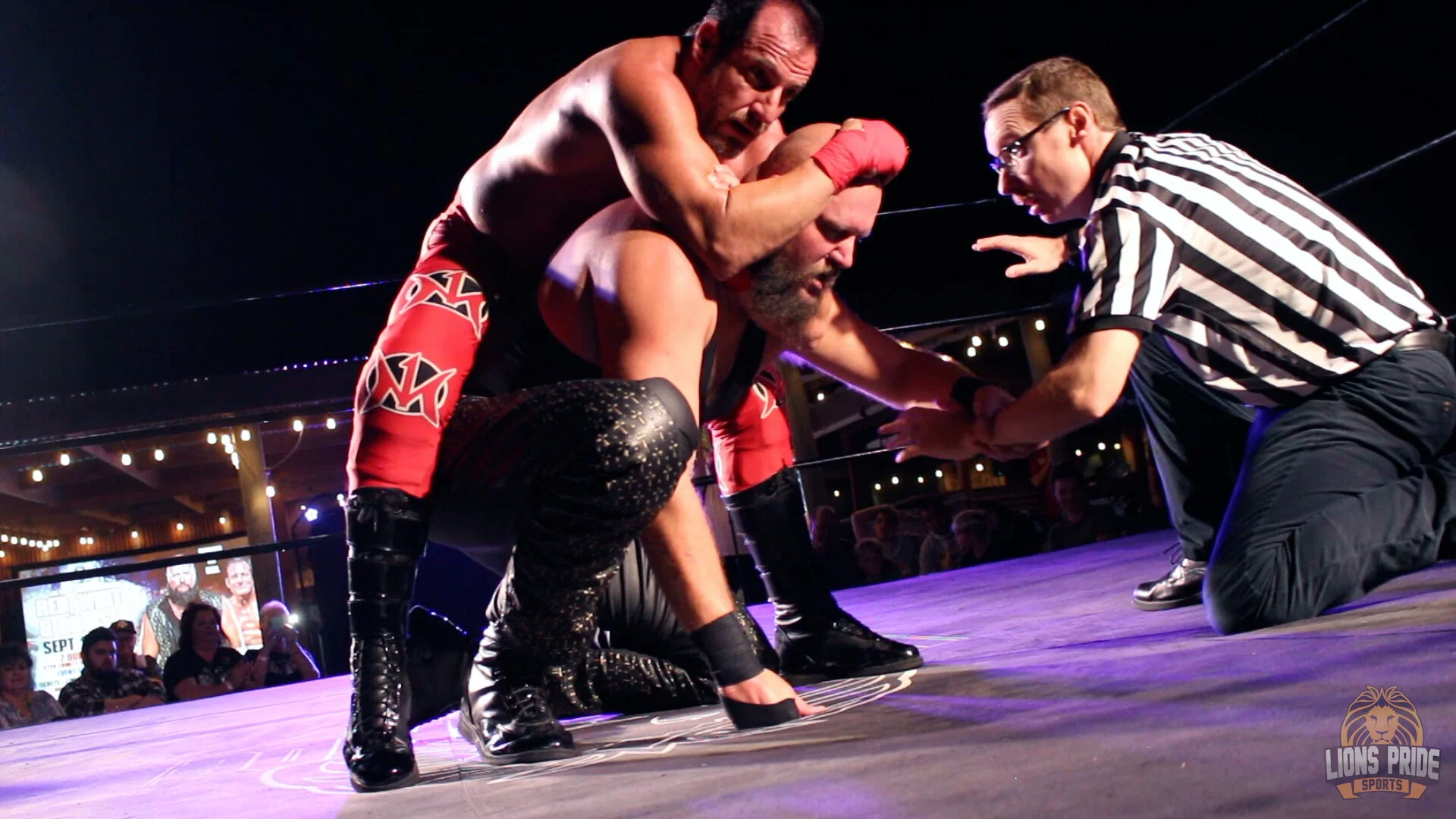 Trifecta's Troubles Help Durden Keep His Title