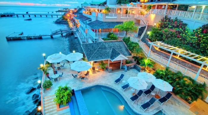 dg-facade-with-pool.jpg