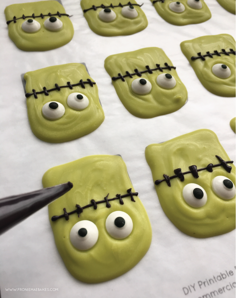 Make these adorable Frankenstein's Monster chocolate cupcake toppers with our FREE DIY printable template. www.FronieMaeBakes.com