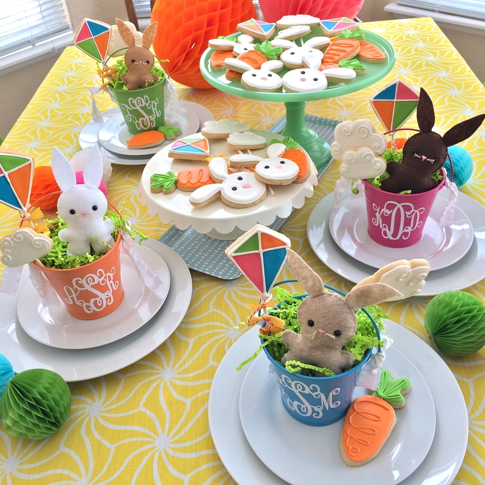 KIDS EASTER TABLE