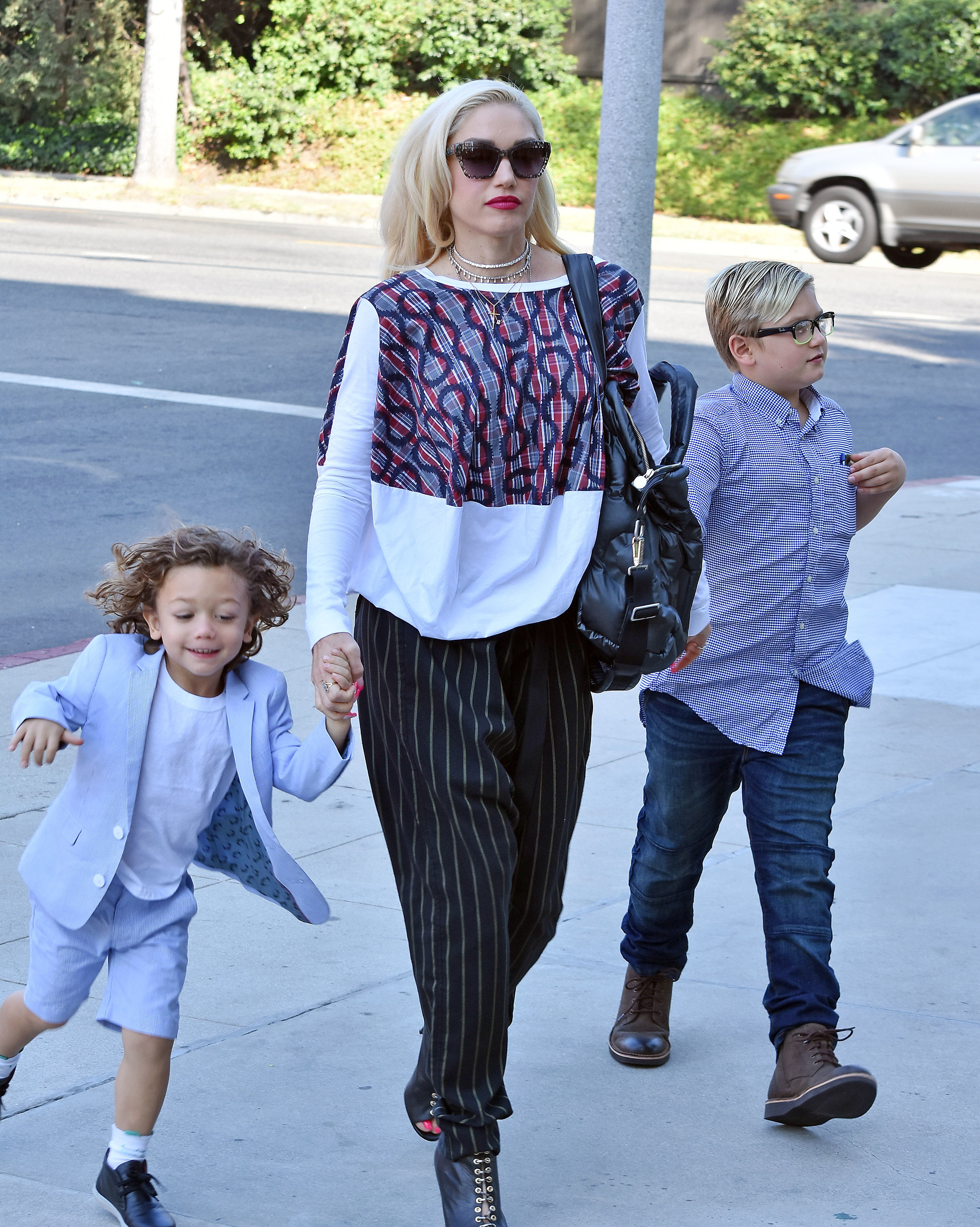 53648472_gwen_stefani_08102017_adds_21.jpg