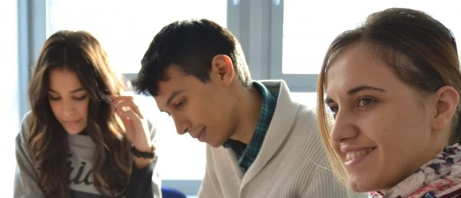 students_multicultural_language_school-743887.jpg