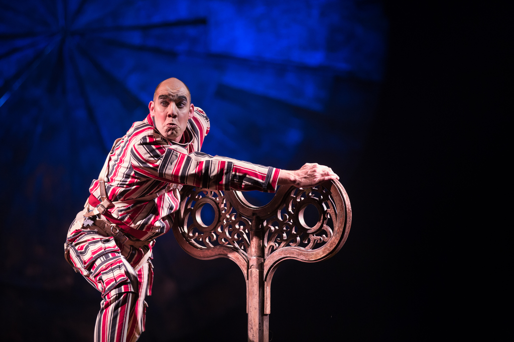 Photo credit : Matt Beard / Costumes: Giovanna Buzzi / 2016 Cirque du Soleil