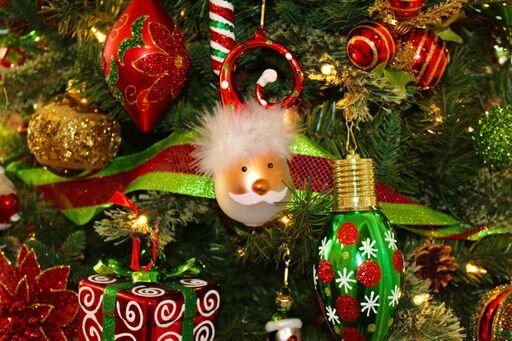 Weird acid skill Christmas Decorating, Topsy-Turvy Elf Tree — Denv.Her.
