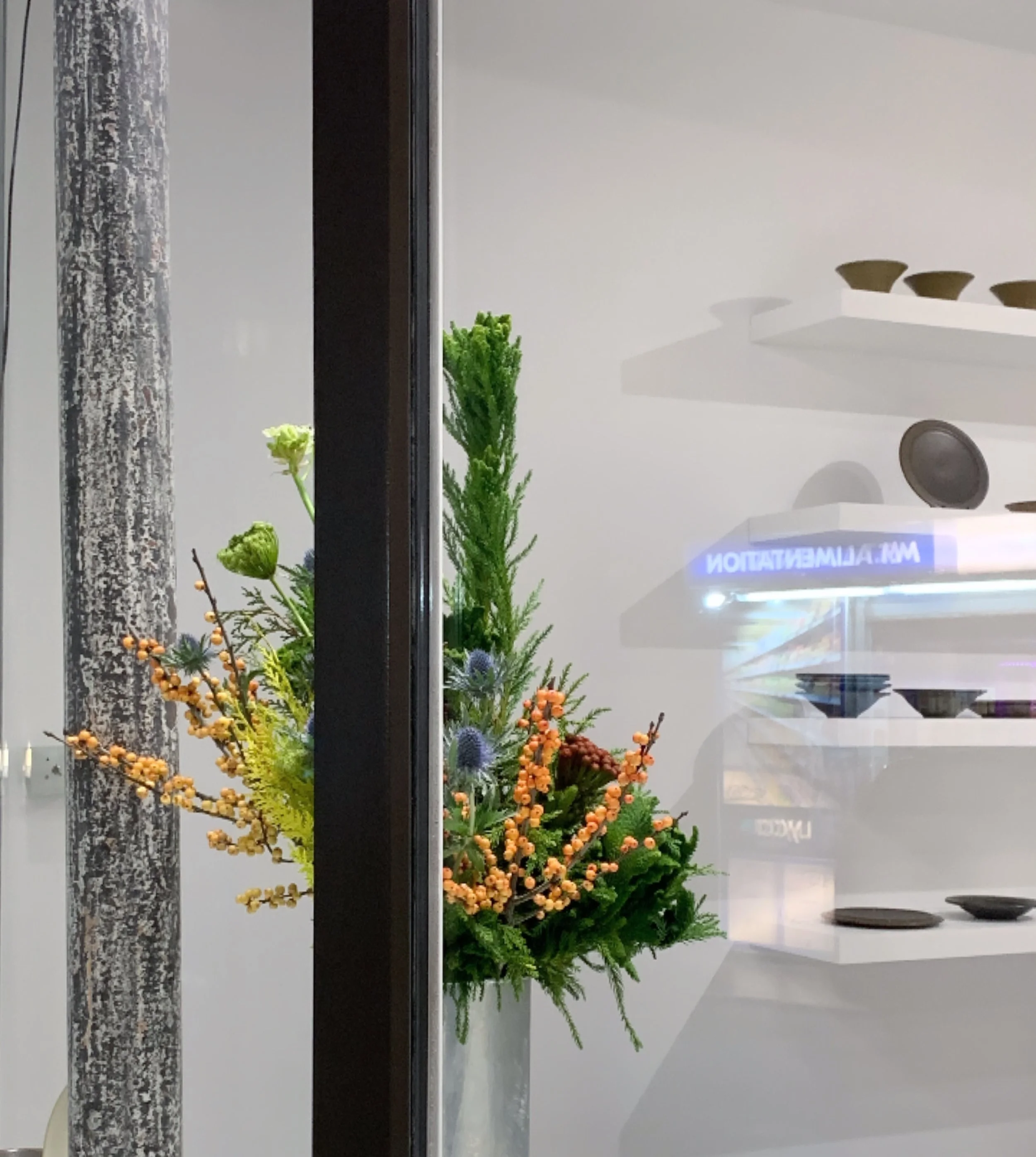 Un immense merci pour toutes vos visites et achats le week-end dernier, quelle joie de vous revoir rue R&eacute;beval.
Ceux qui viennent &agrave; chaque vente 💛, de nouveaux visages, des voisins qui se r&eacute;jouissent du retour de la potiere. 

J