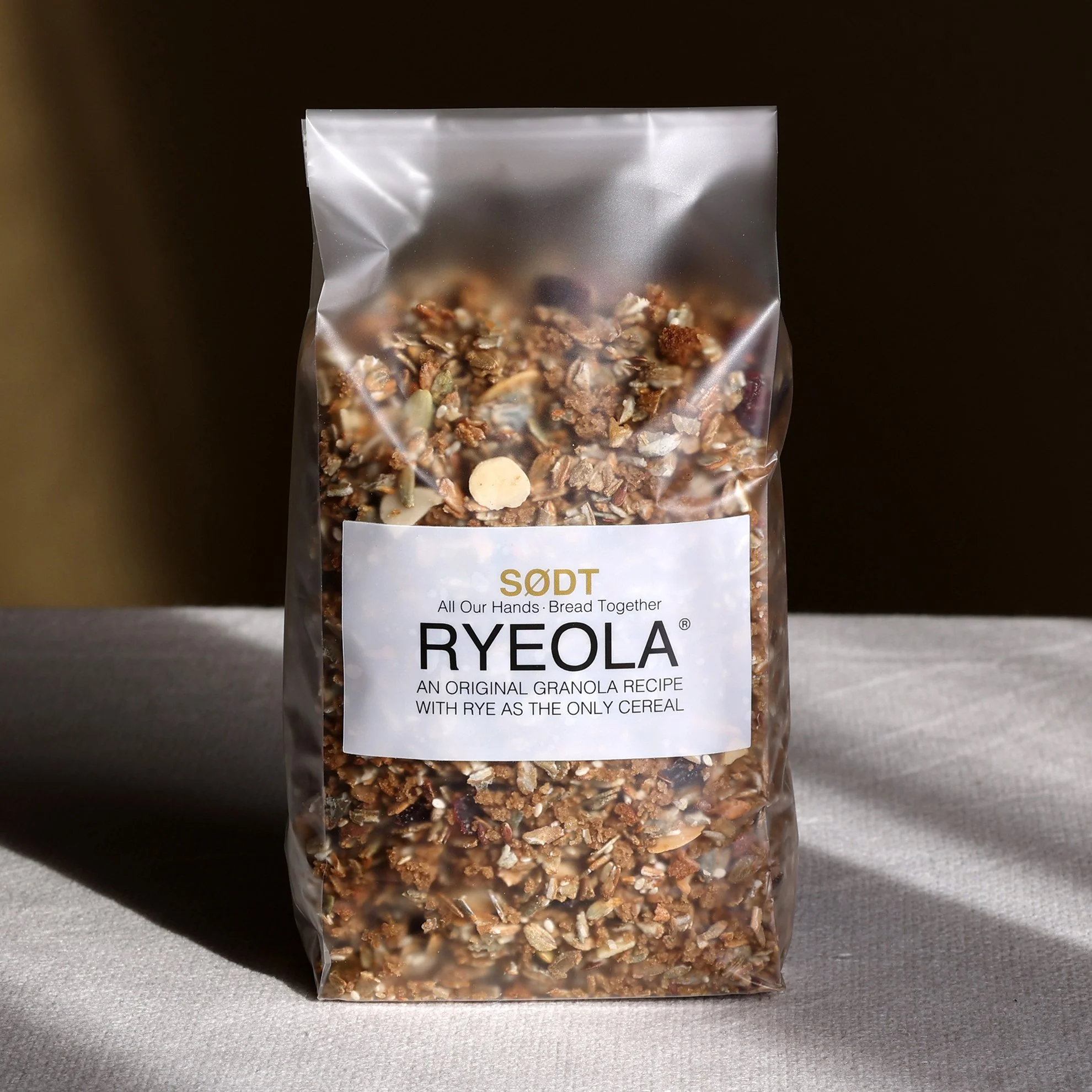 Ryeola ii cropped 2000.jpg
