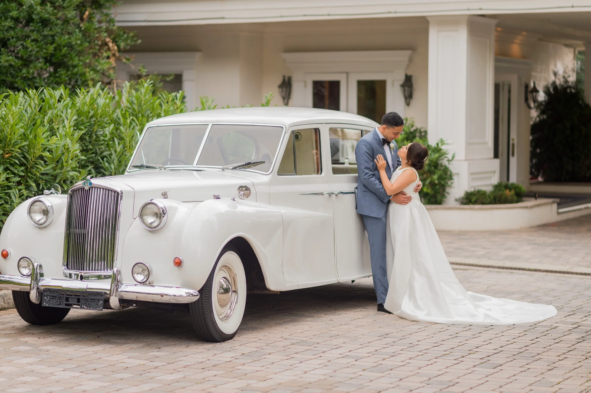 The Tides Estate Summer Wedding
