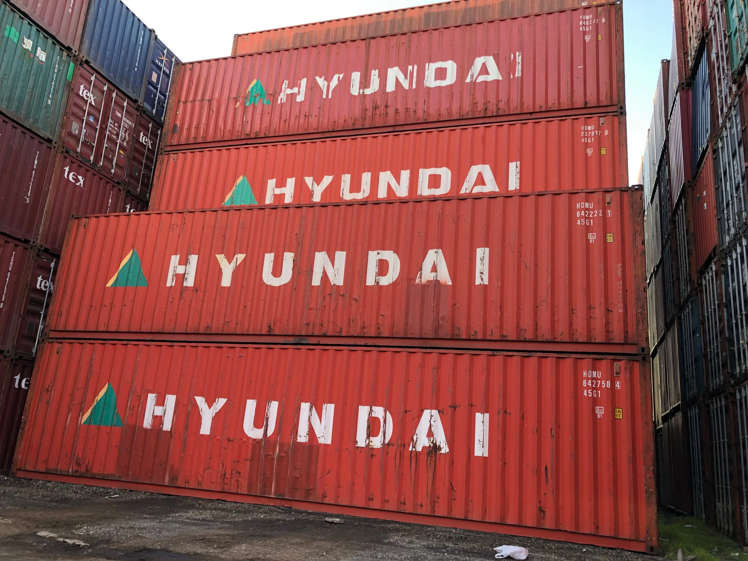 USED 40’ STANDARD CONTAINERS