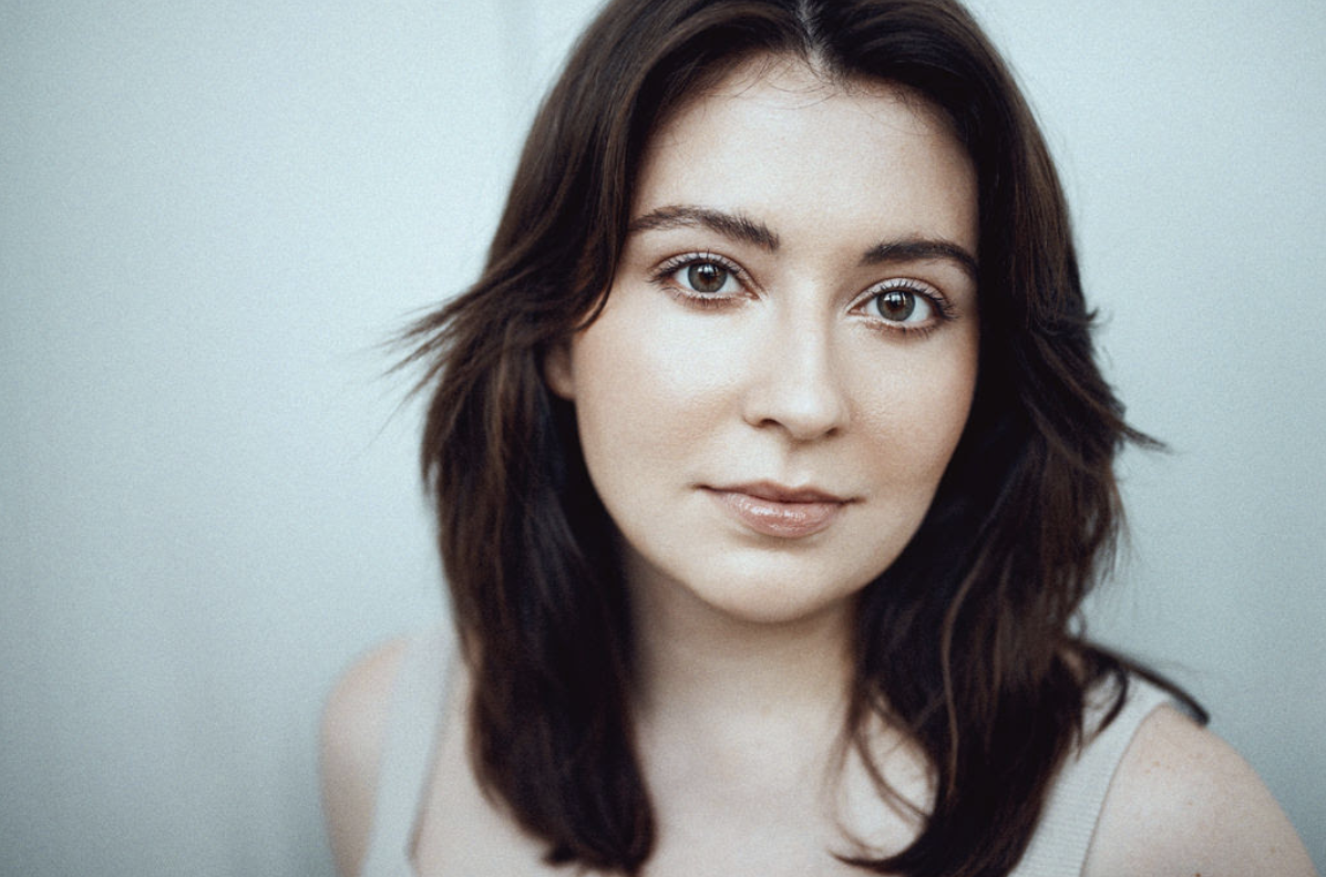 Suzy Weller_Headshot.png