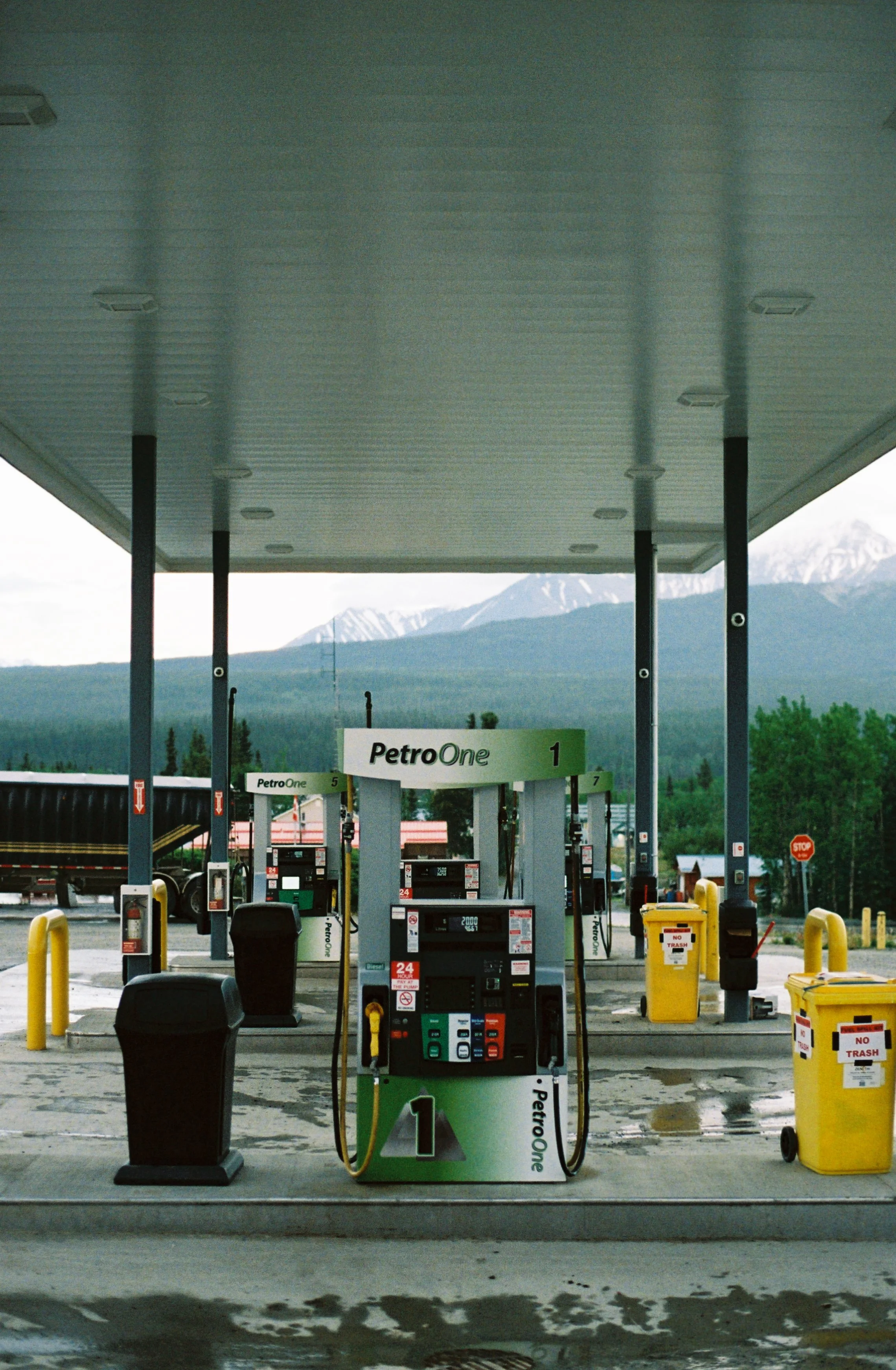 260619 35mm Portra 800 Yukon_7195000_7195000-R1-049-23.jpg