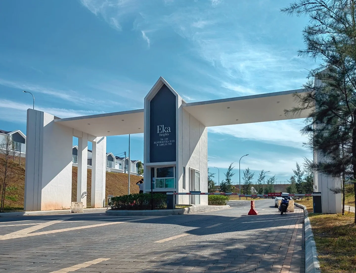 Recently completed.
Eka Heights.
Low rise housing.
.
.
📸 by @teesoonhin