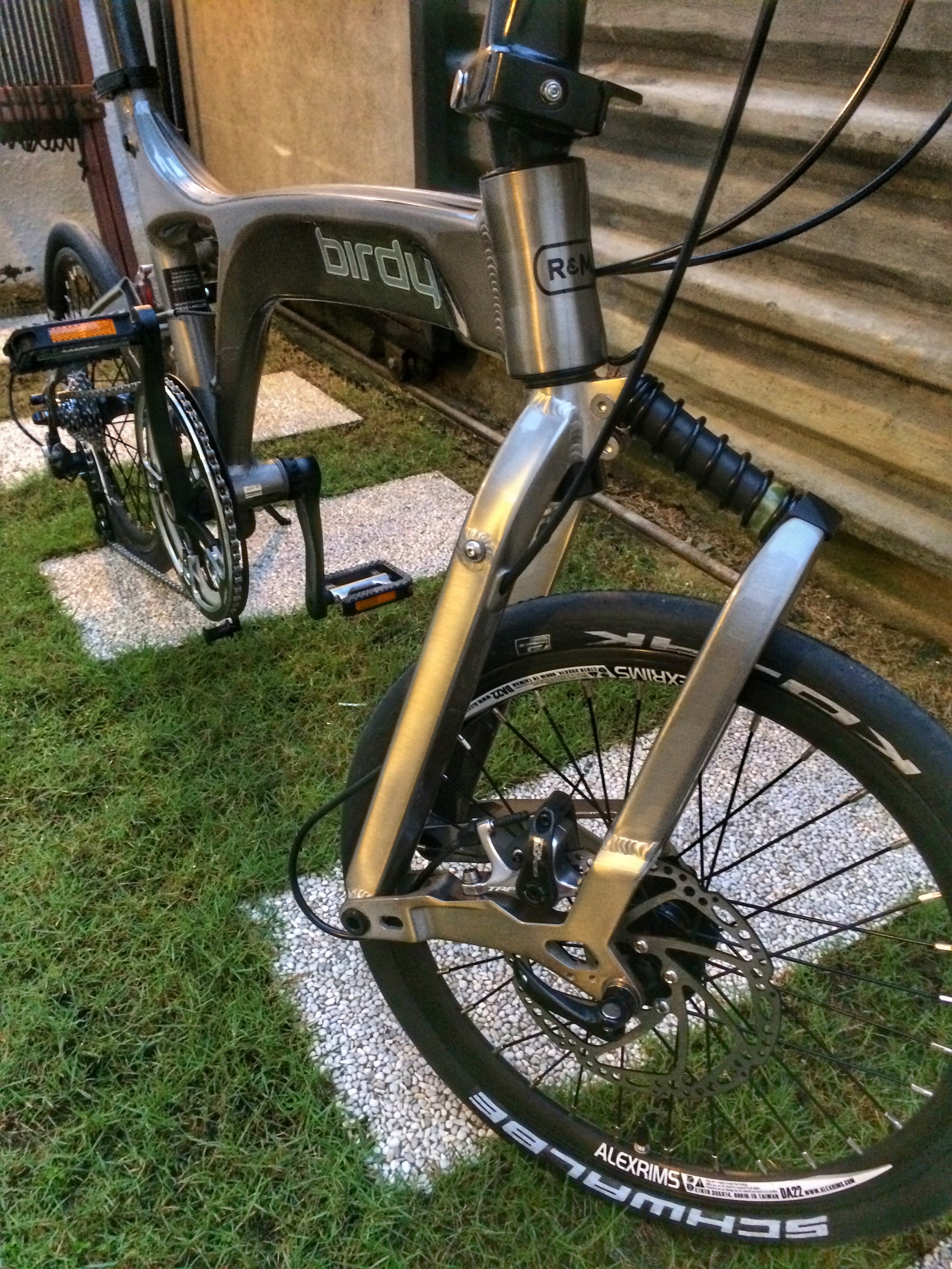 The Birdy special edition comes home. Check out that awesome front fork design with the suspension!